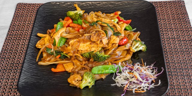 Drunken Noodle
