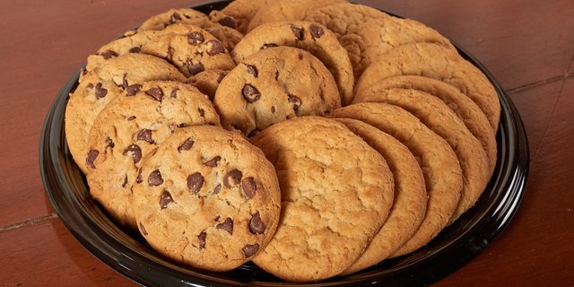 Fresh-Baked Chocolate Chip Cookies