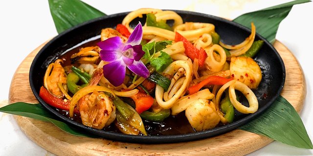 Sizzling Seafood