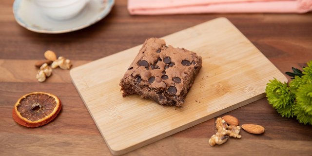 Chocolate Chip Brownie