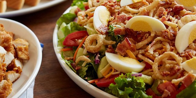 The Cobb Zalad Bar