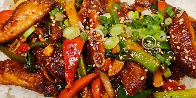 Spicy Korean Stir-Fry Tray