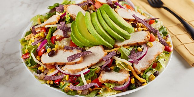 Entree Southwest Chicken & Avocado Salad