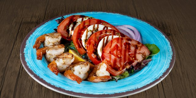 Grilled Shrimp Caprese Salad