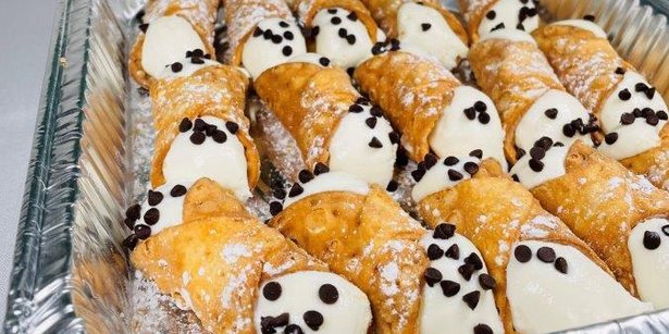 Mini Chocolate Chip Cannoli Tray