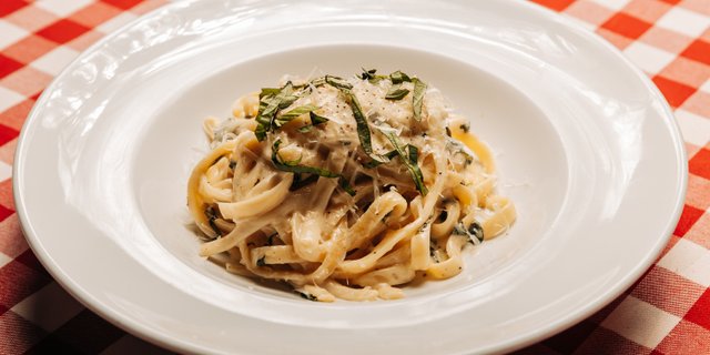Fresh Herb Fettuccine Alfredo