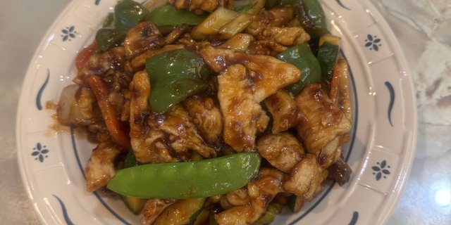 Chicken w/ Garlic Sauce