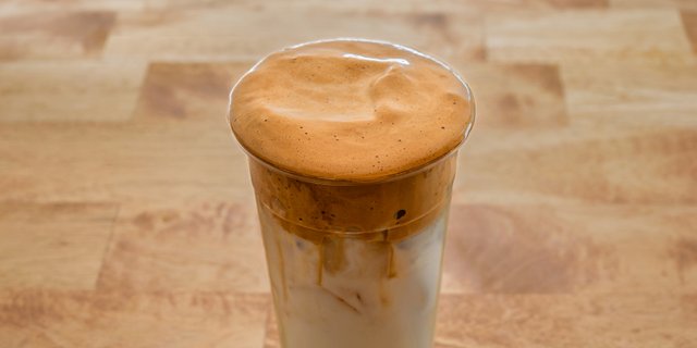 Dalgona Coffee