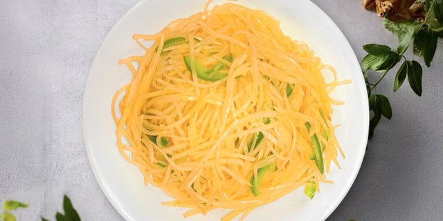 Shredded Potatoes w/ Green Peppers