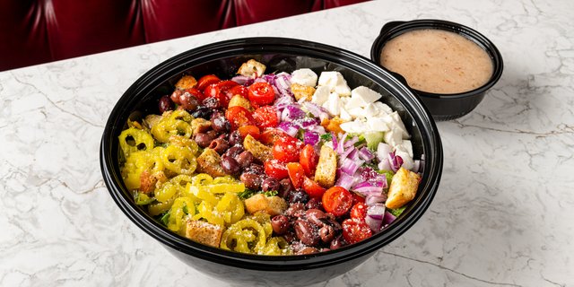 Maggiano's Little Italy Catering in Bridgewater, NJ - 600 Commons