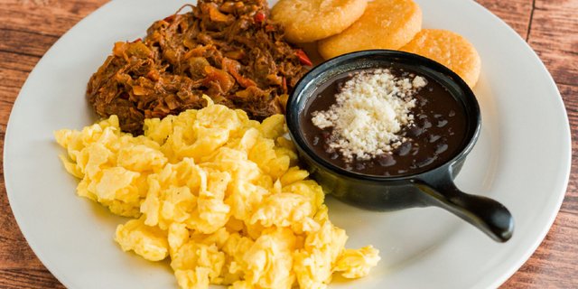 Desayuno Criollo