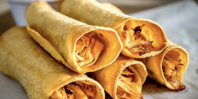 25 Chicken Flautas