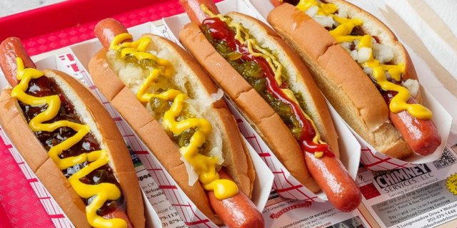Frankie’s Foot Long Hot Dog