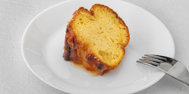 Vanilla Rum Cake