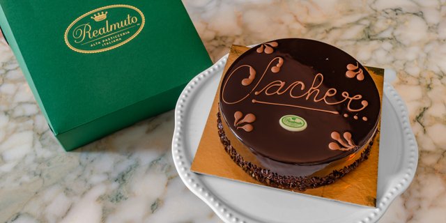Sacher Cake