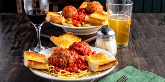 Spaghetti & Meatballs