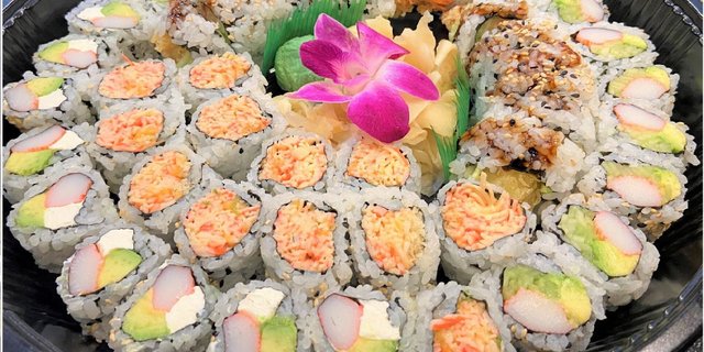 Sushi Roll Catering Package Serves 25 People