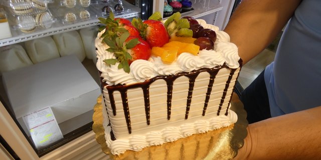 Neapolitan Cake