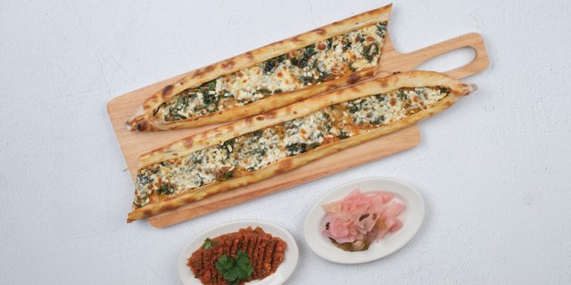 Super Vegetable Pide