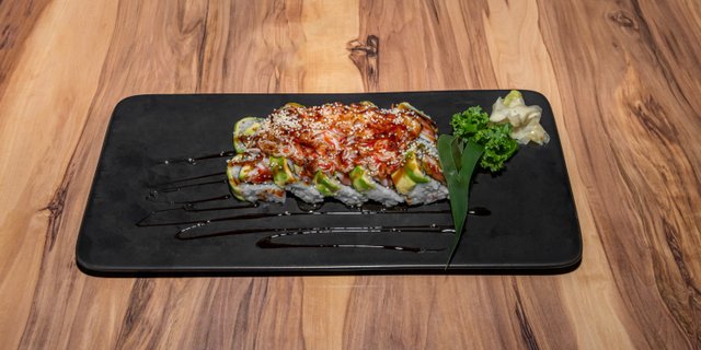 Nori Super Deluxe Sushi Platter
