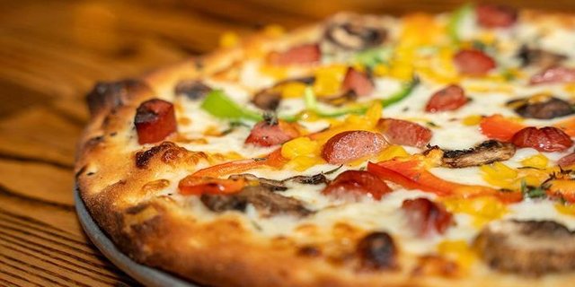 Gluten-Free Supreme Pizza