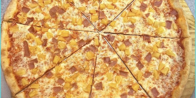 Hawaiian Pizza