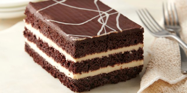 Gluten-Free Chocolate Bar Cake