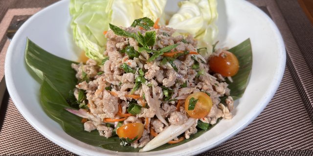 Larb Chicken Salad