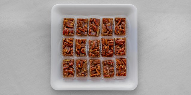 Pecan Caramel Bars