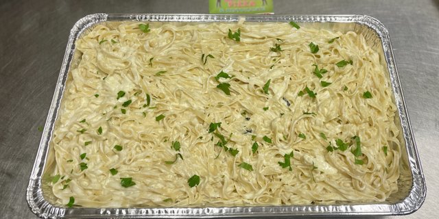 Pasta w/ Alfredo Sauce