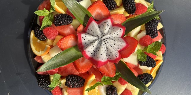 Seasonal Fruit Platter