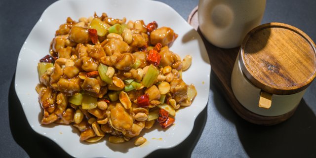 Traditional Kung Pao Chicken