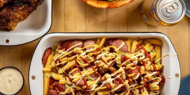 Salchipapas