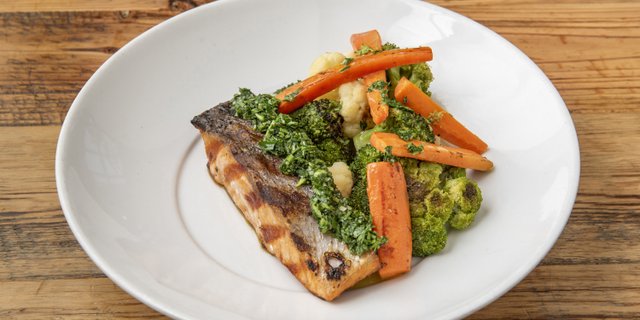 Char-Grilled Salmon Filet