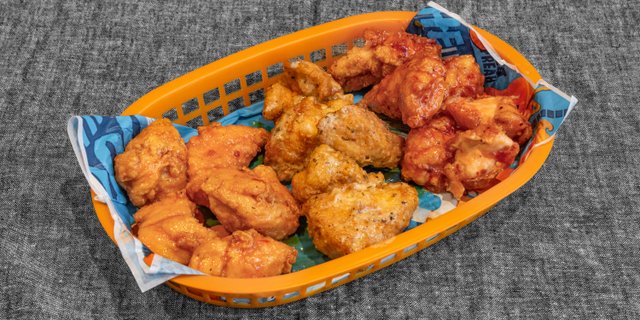 100 Boneless Wings Tray