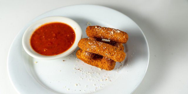 Mozzarella Sticks