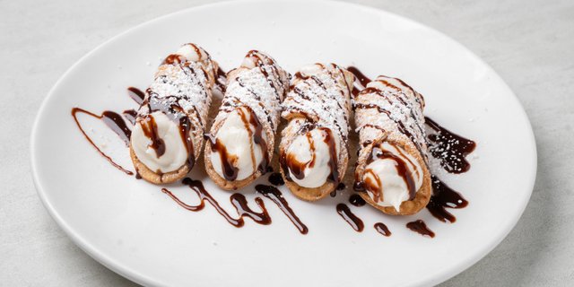 Mini Cannolis