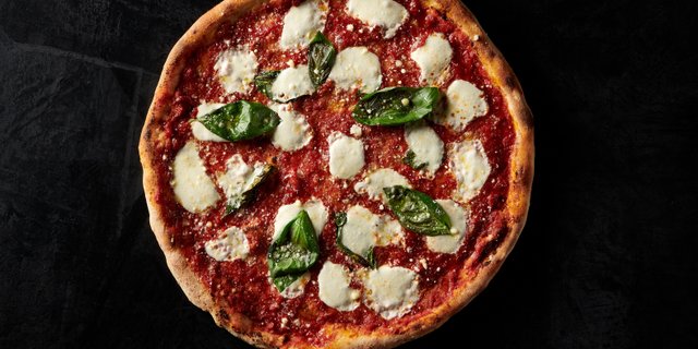 Large Margherita Pizza