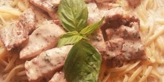 Fettuccine Alfredo Tray