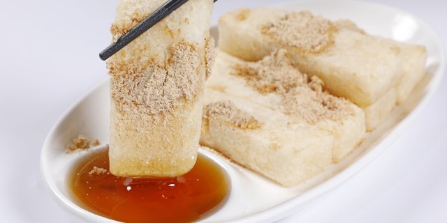 Fried Sticky Rice Cake w/ Brown Sugar Dipping Sauce