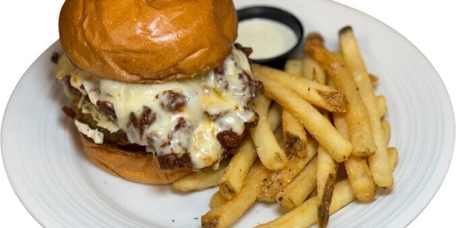 Nashville Hot Chicken Sandwich Boxed Lunch