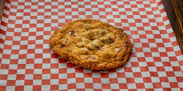 Chocolate Chip Cookie