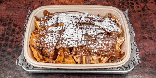 Nutella Nachos