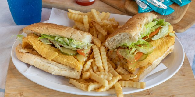 Fish Po'boy