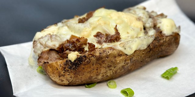 Big Nicks Roast Beef Spud