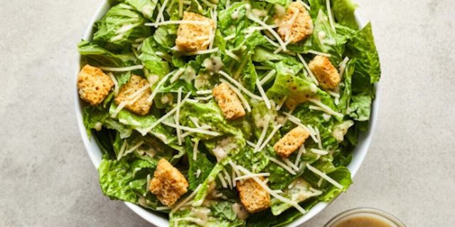CAESAR SALAD BOXED MEAL