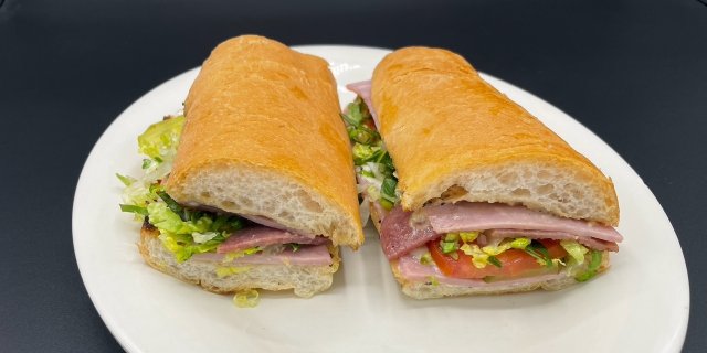Deluxe Po’Boy Boxed Lunch