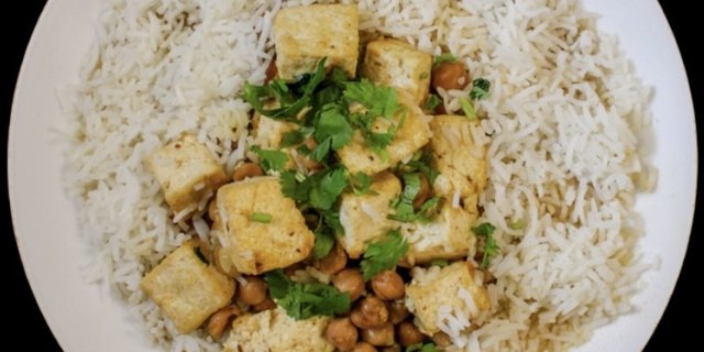 Tofu Curry w/ Steamed Rice