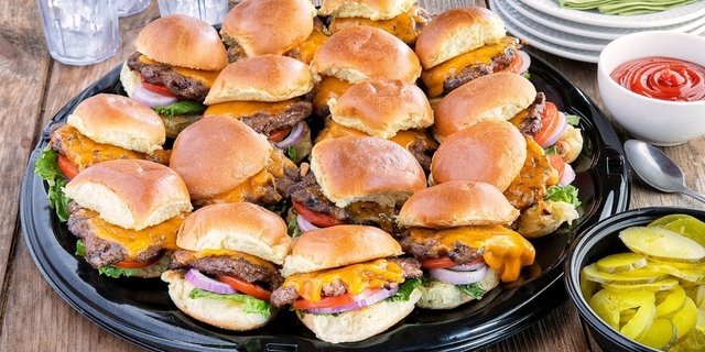 Cheeseburger Sliders (16)