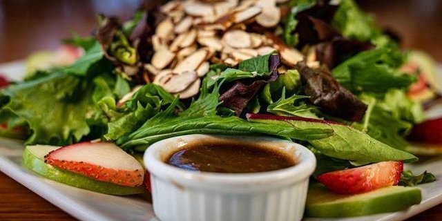 Crisp Greens Salad